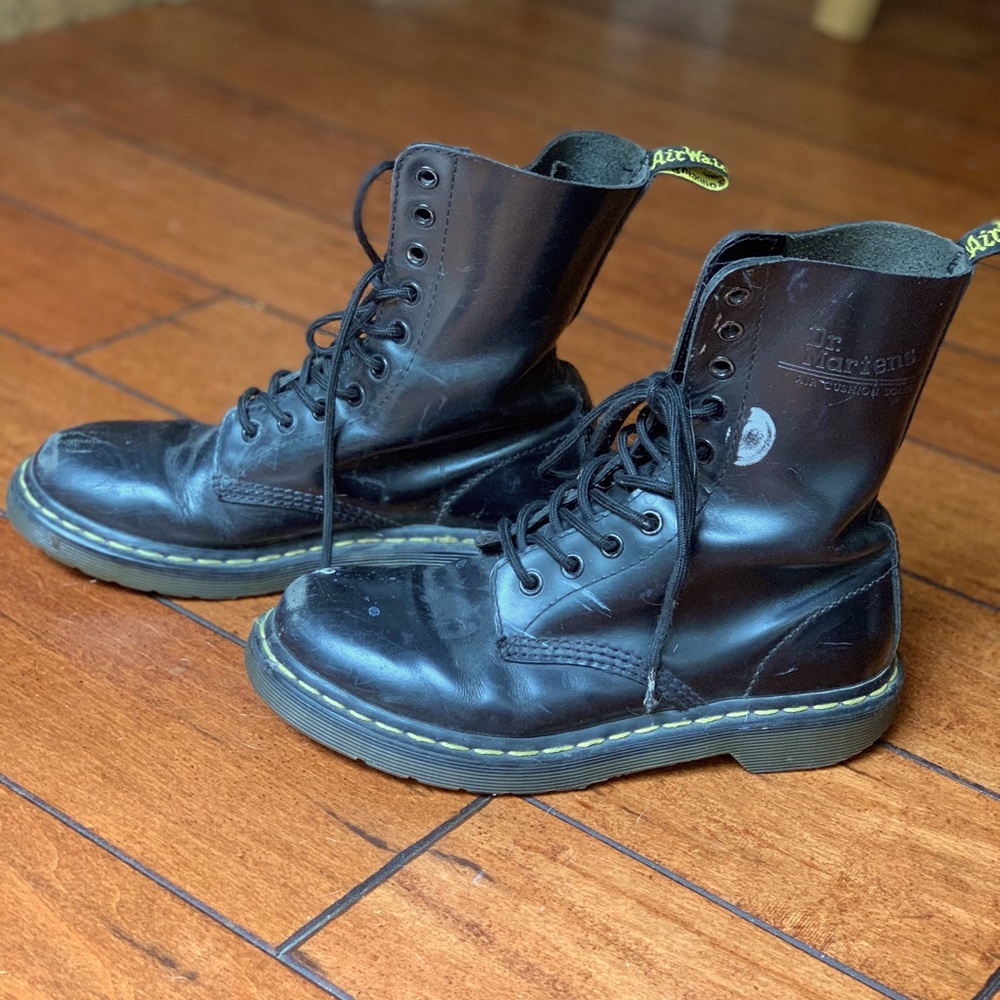 Dr Martens 1460 Leather Lace Up Boots